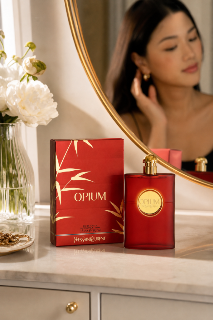 Yves Saint Laurent Opium Pour Femme Eau de toillette 90ml - sfeerfoto kaptafel